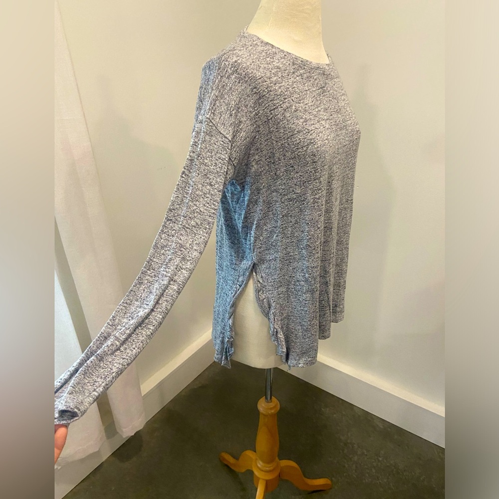 aeri “Just Add Leggings” top